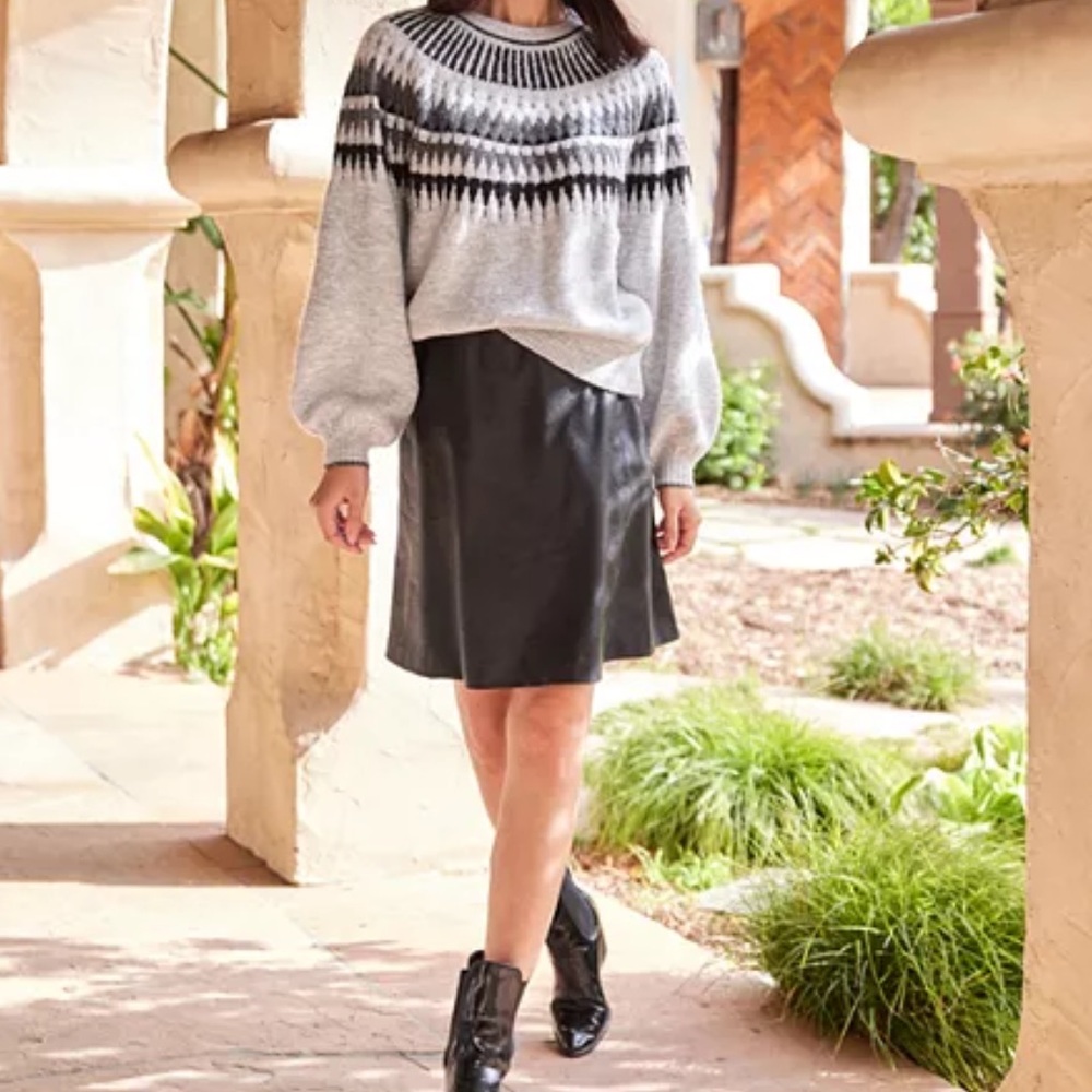Karen Kane Fair Isle Jacquard  Gray and Black Crew Neck Sweater M